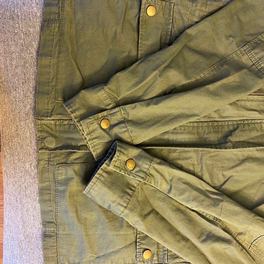Jacket - Picture 8 of 8